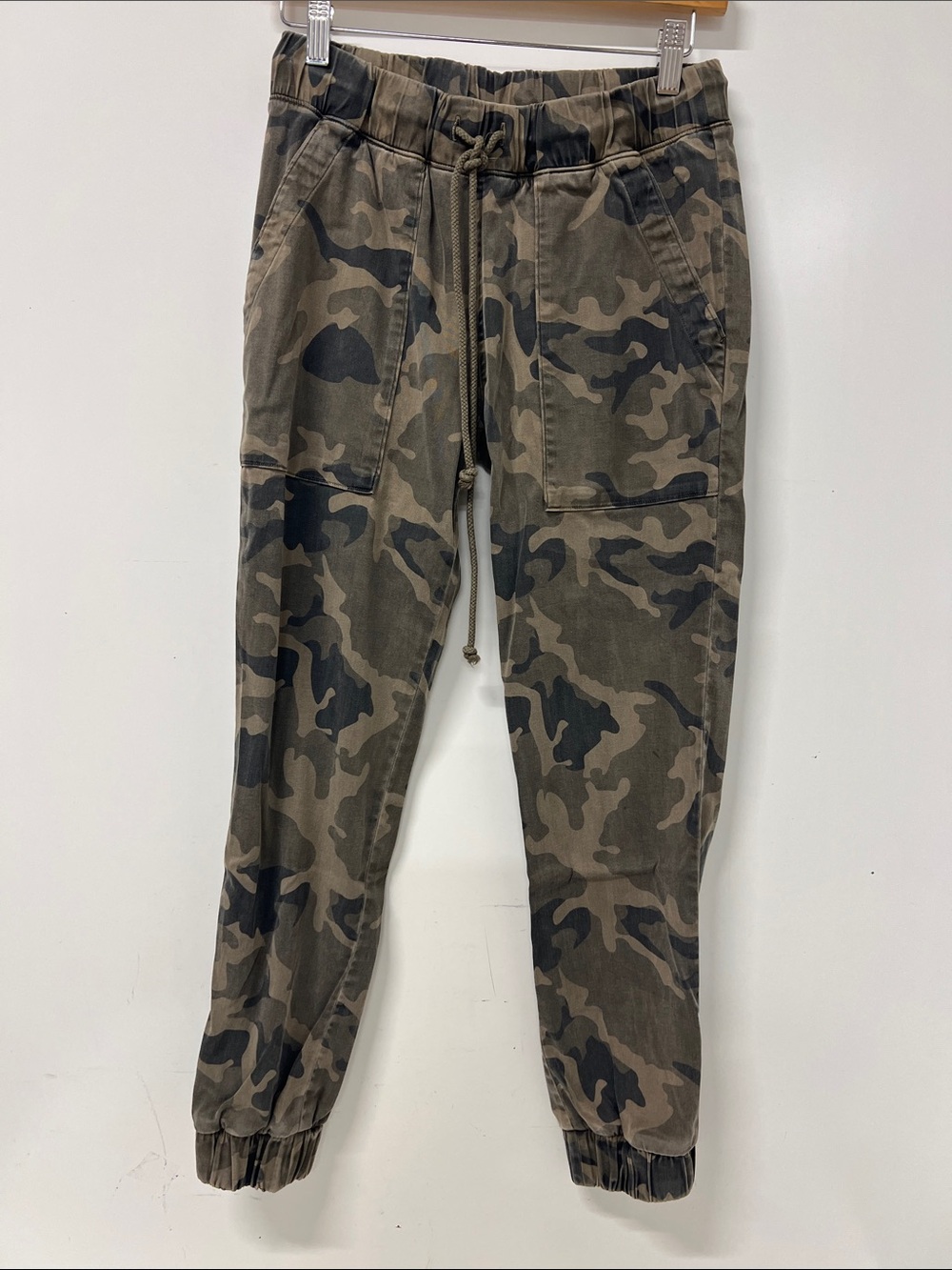Bella Dahl Green Camo Jogger, Pull On, Drawstring, Elastic Cuff, Size XS 4 Pocke